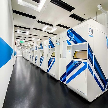 Resting Pods - Zzzleepandgo Wien Airport Schwechat ภายนอก รูปภาพ